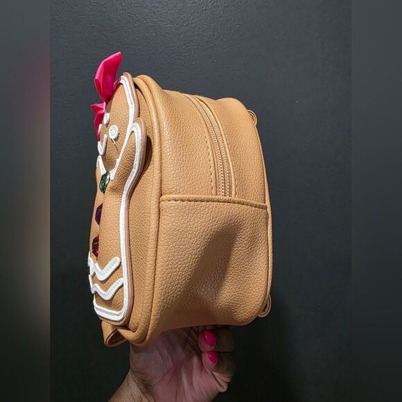 Bath & Body Works GINGERBREAD GIRL Mini Backpack NWOT Christmas 6x6x3 - Picture 9 of 13